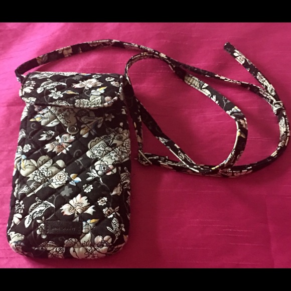 Vera Bradley Handbags - Vera Bradley Carson Cotton Cellphone Wallet.